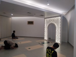 Mushalla Mall AEON BSD Suguhkan Keramik Khusus yang Sejuk