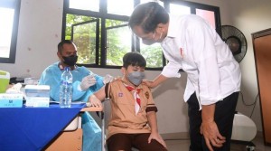 Tinjau Vaksinasi Anak Usia 6-11 Tahun, Ini Harapan Presiden Jokowi