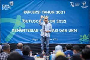 Outlook 2022, Teten : KemenKopUKM Fokus Redesign Struktur Ekonomi
