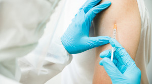 Vaksin Booster Dimulai Hari Ini, Cek Tiket Vaksinasi di PeduliLindungi