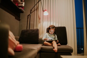 Generasi Alfa disebut Paling Pintar, Bagaimana Mendidik Mereka?