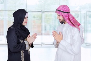 Makna dan Adab Mengucap Assalamualaikum bagi Umat Islam