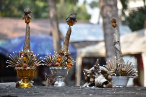 Di Tengah Keragaman Budaya, Ini Sikap Muslim Jika Temukan Sesajen