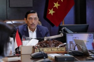 Menko Luhut: Penularan Kasus Omicron Terbanyak Berasal dari Luar Negeri