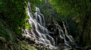 5 Rekomendasi Destinasi Air Terjun Mempesona di Bali