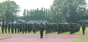 Tradisi Dentuman TNT Tandai Penerimaan 140 Kopral Karbol AAU