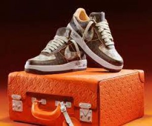 Sepatu Buatan Mendiang Virgil Abloh Laku Terjual Rp358 Miliar