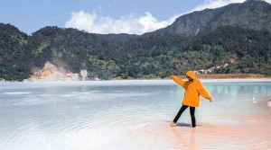 Sejuknya Wisata Kawah Telaga Bodas, Potensi Alam di Kaki Gunung Galunggung