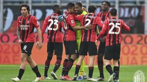 Gol Tunggal Leao Bawa Milan ke Puncak Klasemen
