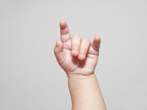 Jalin Ikatan dengan Bayi Anda Sejak Dini dengan Bahasa Isyarat