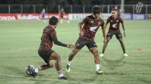Jelang Pertandingan PSM vs Persib: Masa Sulit Bagi Tim Juku Eja