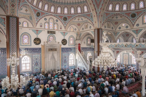 5 Tema Khutbah Jumat tentang Adzan dan Adab Syiar Islam