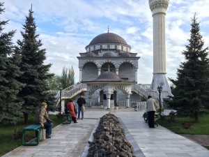 Masjid Bersejarah Ukraina Terancam Hancur Akibat Invasi Rusia