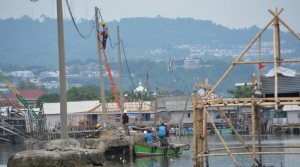 PLN Percepat Pembangunan JTM 20 Kv di Sentra Penghasil Ikan Asin Terbesar di Lampung