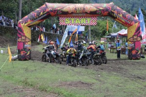 Komunitas Motor Offroad Bantu Donasi Pembangunan Masjid