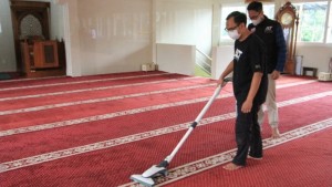ACT Ajak Warga Gotong Royong Bersihkan Masjid sebelum Ramadhan