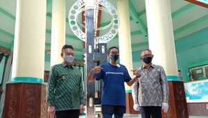 Kunjungi Tugu Khatulistiwa, Sandiaga Uno Kampanyekan Ayo ke Pontianak