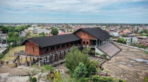 Menparekraf Dorong Rumah Adat Radakng jadi Destinasi Wisata Budaya Suku Dayak