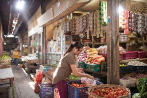 Jelang Ramadhan dan Idul Fitri, Airlangga Pastikan Bahan Pokok Aman