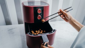 Digadang Mampu Gantikan Minyak Goreng, Ini Kelebihan dan Kekurangan Air Fryer