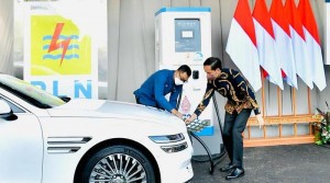 Jokowi Resmikan SPKLU Ultra Fast Charging Pertama di Indonesia