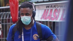 Masih Berstatus Pemain Arema FC, Keputusan Carlos Fortes Gabung PSIS Disoal