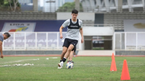 Dua Bek Senior Absen, Elkan Baggot Berpeluang Lakoni Debut di Ipswich Town