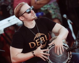 Alami Musibah, Ini Profil dan Lagu Populer Band Debu