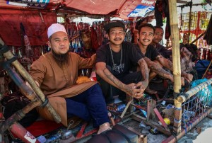 Berkunjung ke Indonesia, Dai Asal Malaysia Santuni Ojol hingga Anak Punk