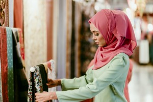 Bidik Momen Ramadhan dan Lebaran, Intip Kiat Mulai Bisnis Hijab