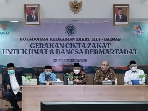 Bank Mega Syariah Salurkan Zakat Rp750 Juta Melalui MUI