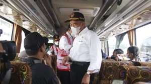 Menko PMK Lepas 686 Bus dalam Program Mudik Gratis Angkutan Lebaran 2022