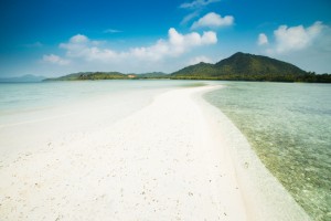Snorkeling hingga Nikmati Senja, Ini 5 Destinasi Wisata Alam Lampung