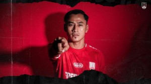 Tinggalkan Persebaya, Samsul Arif Merapat ke Persis