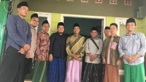 Tradisi Syawalan di Pesantren KHAS, Healing Ruhani Para Alumni