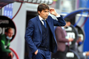 Redam Spekulasi Hengkang, Antonio Conte Komitmen di Tottenham