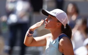 Kalahkan Pegula, Swiatek Melenggang ke Semifinal French Open 2022