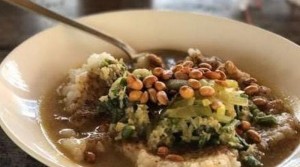 Bubur Tepeng Kuliner Khas Bali Kaya Bumbu dan Rempah