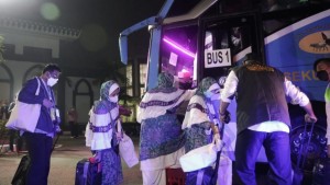 Suhu Tinggi, Dirjen PHU Ingatkan Jemaah Haji Rutin Minum Air Putih