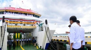 Jokowi Resmikan Tiga Pelabuhan dan Kapal Penyeberangan di Wakatobi