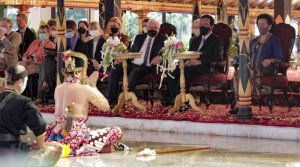 Ngopi Bareng Sultan di Keraton, Presiden Jerman Terpukau Tarian Lawung Ageng