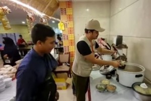 Bakso Murah Meriah di Arab Saudi, Obat Rindu Jemaah Haji Indonesia