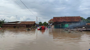 Emil Pastikan Penanganan Banjir Bandang Bogor Berjalan Optimal