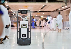 Bersihkan Masjidil Haram, Arab Saudi Siapkan 11 Robot Pintar