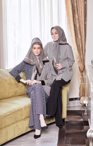 Tampil Elegan di Idul Adha dengan Fesyen Monogram Jenama Lokal