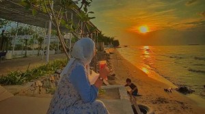 Eksotisme Pantai Sigandu Batang, Sajikan Sarana Wisata Keluarga