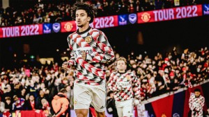 Mengenal Zidane Iqbal, Pemain Muslim MU Berdarah Irak dan Pakistan