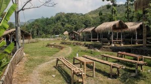 Menikmati Kuliner Khas Rembang di Wisata Taman Pagar Pelangi