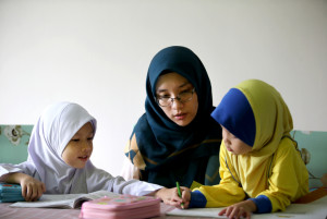 Kiat Mendidik Anak Saleh-Salehah, Ini Nasihat Buya Yahya