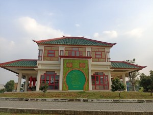 Bercorak Tionghoa, Masjid Babah Alun Jadi Tempat Favorit Musafir